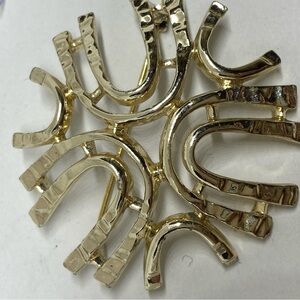 Vintage Brioch​​